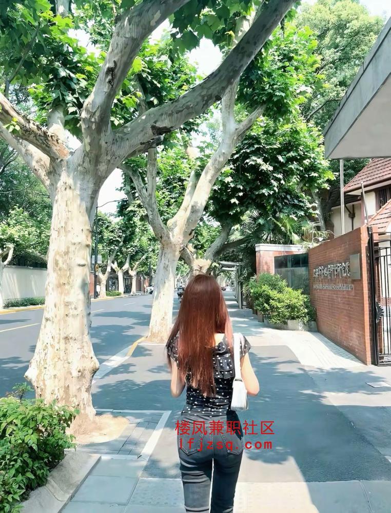 朝阳邻家小妹年轻活好身材棒