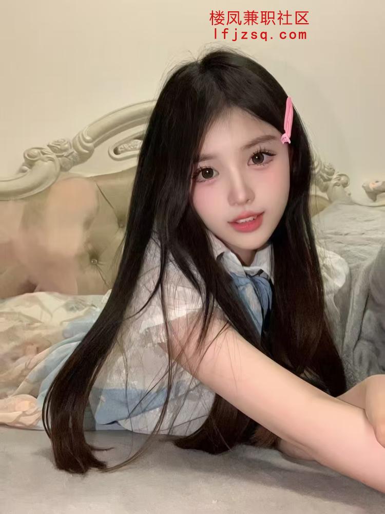 甜美学生萝莉邻家女孩一样清纯粉嫩太紧了