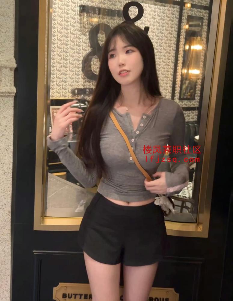 泰安欲女尤物眼神勾人