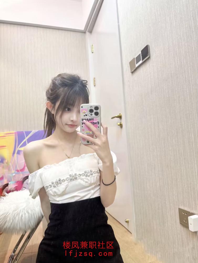 泉州性感准少妇嫩逼润又紧