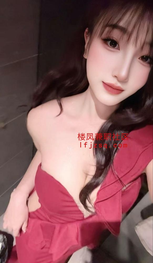 水蜜桃户型反差母狗兼职妹妹粉嫩蜜桃乳口活一流会配合