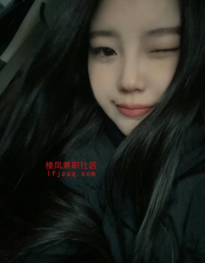 兰州腼腆带烧制服美女