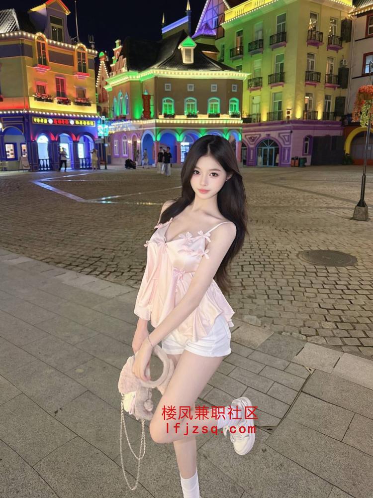 甜美学生个人自带公寓服务