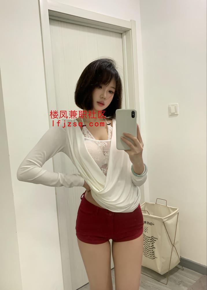 非常骚的小母狗