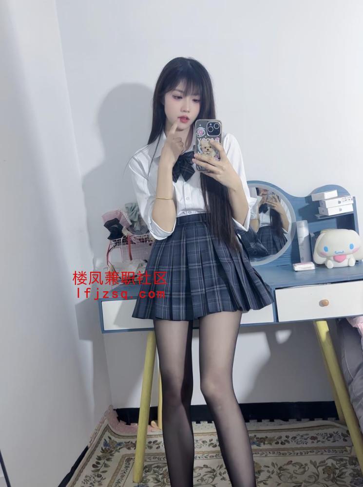 甜妹自聊自做．非常敏感水超多