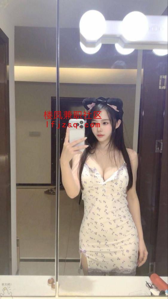 鲍鱼嫩妹各种调教情绪价值满满