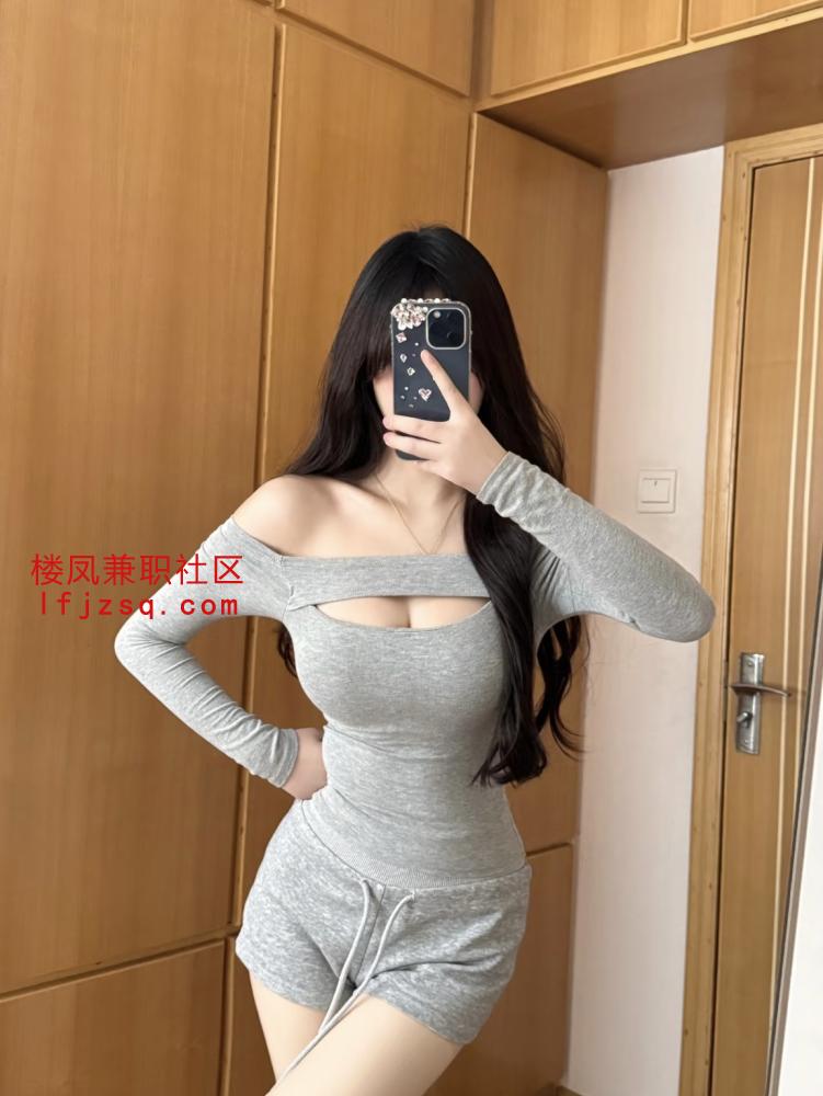 宜宾大白腿美眉性爱成瘾