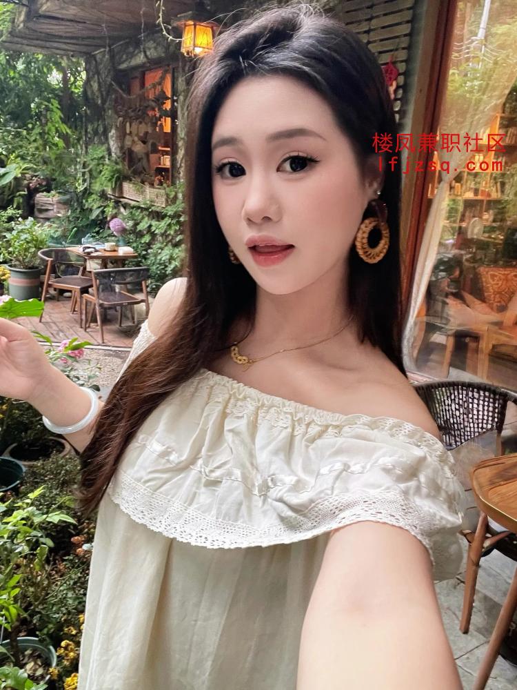 高颜值大长腿气质小姐姐