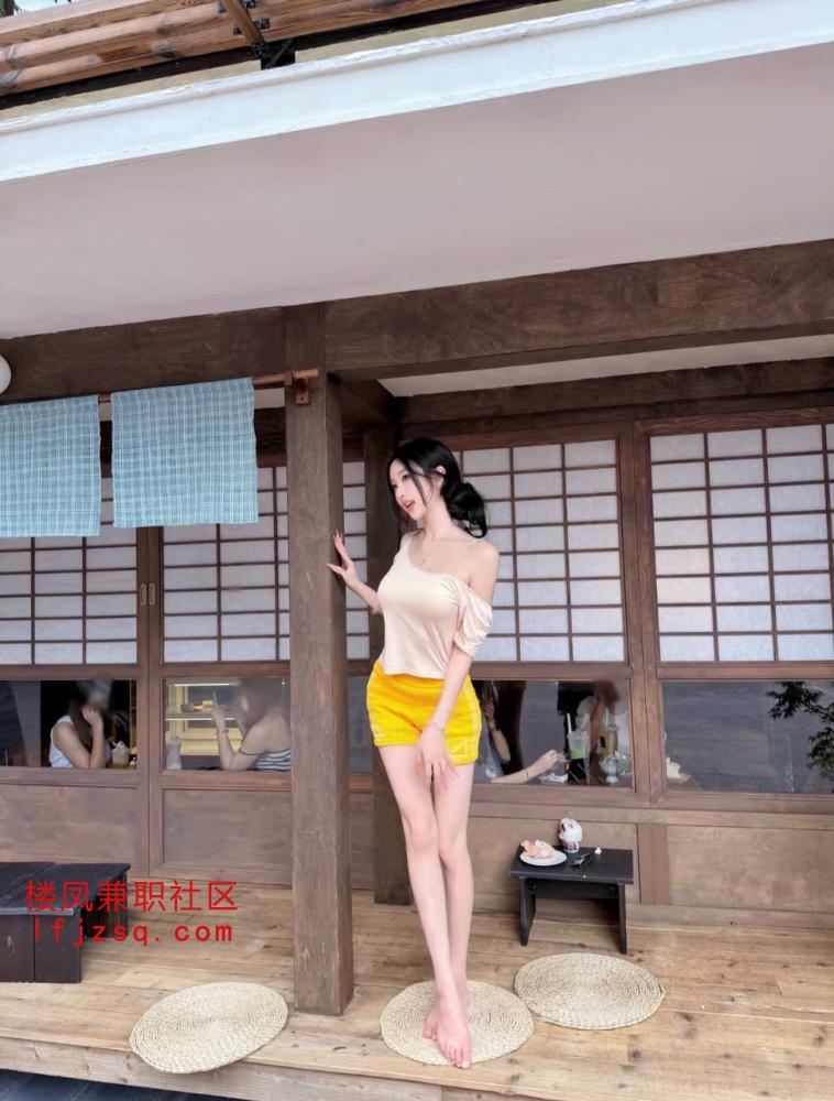 保定魔鬼身材年轻靓丽淫水直流能吸会夹
