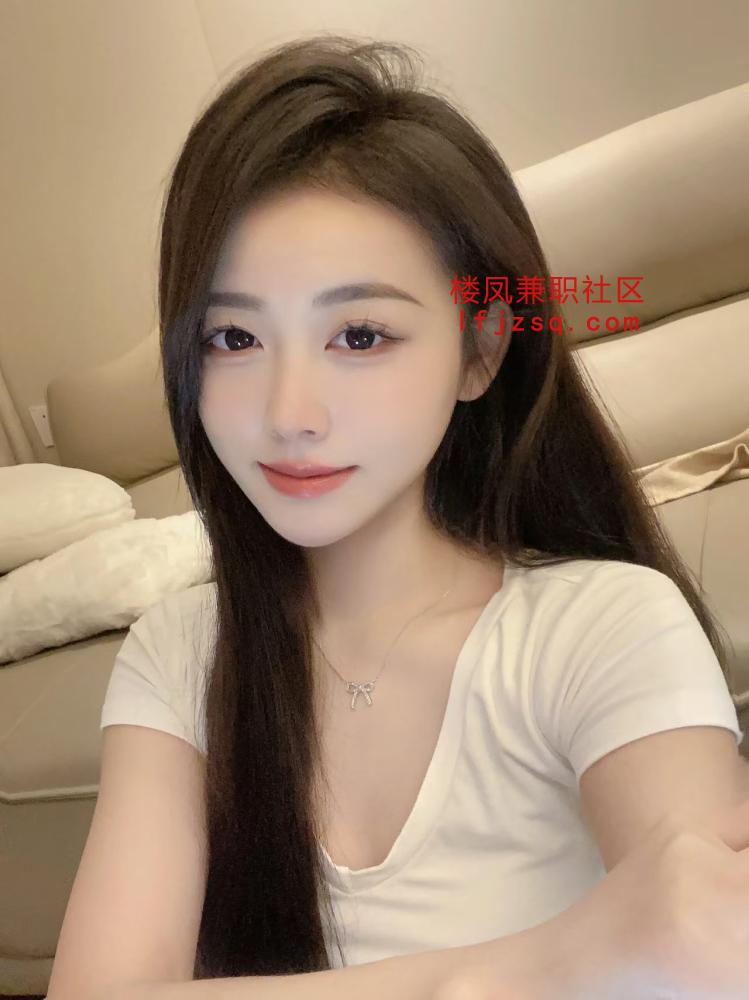 温柔邻家女友青青老师