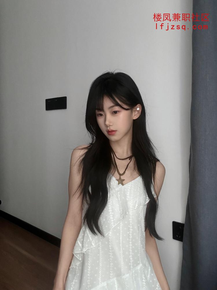 嫩妹三点粉会夹会吸口技一流