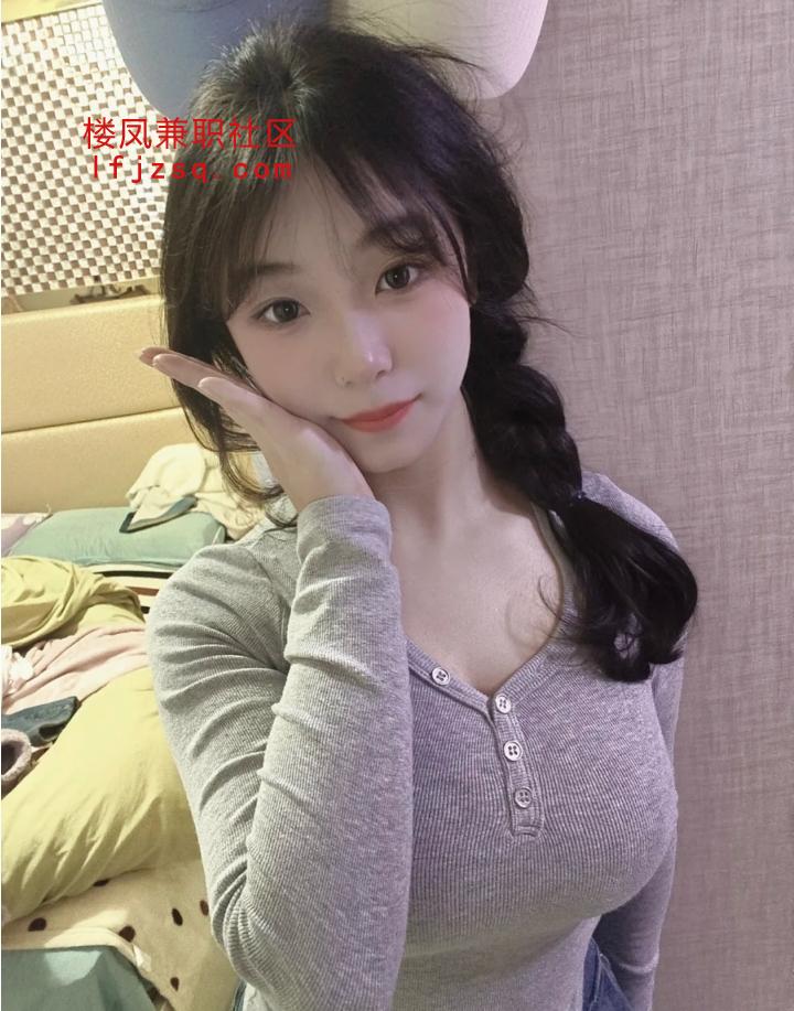 小妹变淫荡母狗，反差感拉满到窒息