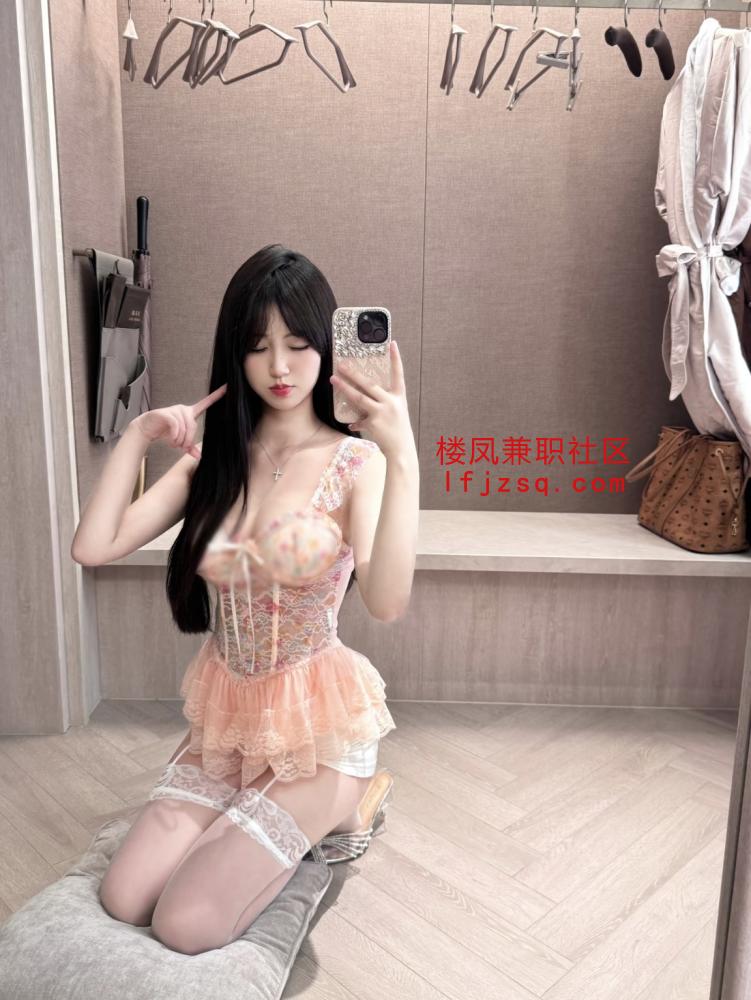 台州辍学少女长相甜美很会玩