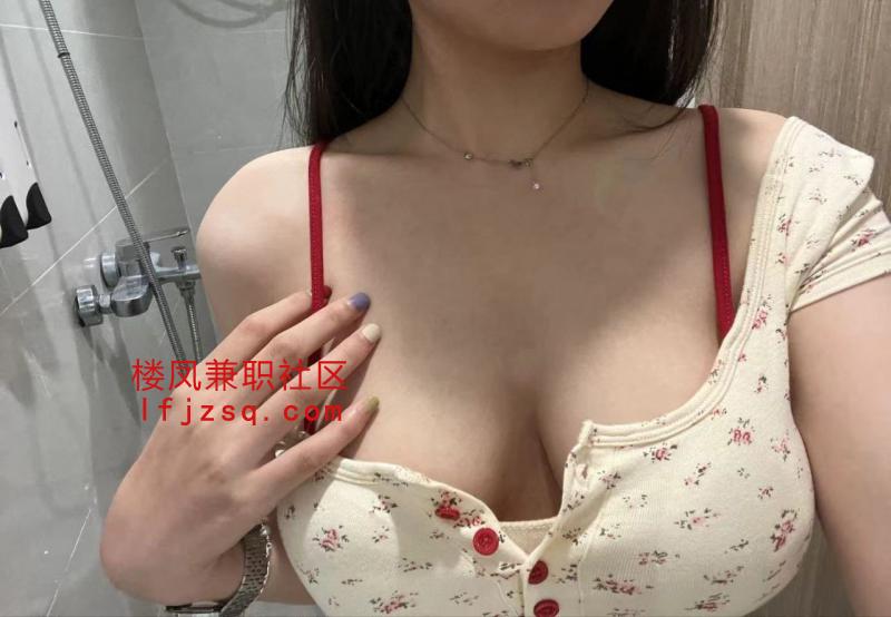 惠州第一次约到嫩模妹妹 长腿翘臀主动配合爽翻天，非常满意的一次出击