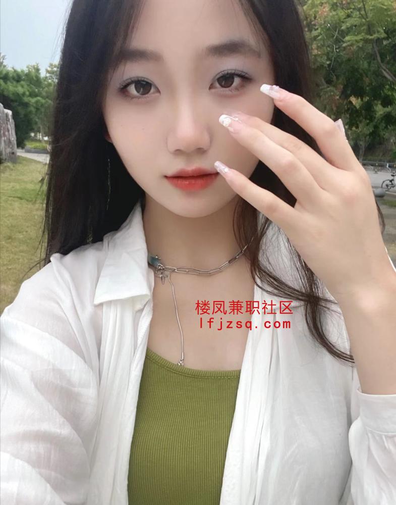 热情甜美妹妹