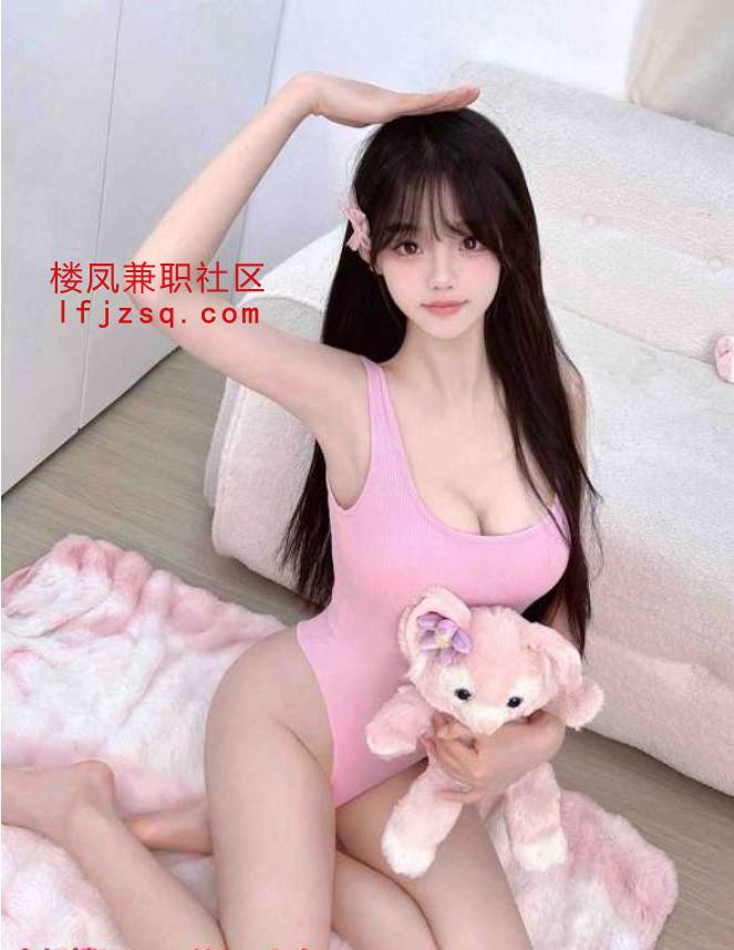 刚下海的极品美女满足对女友的幻想