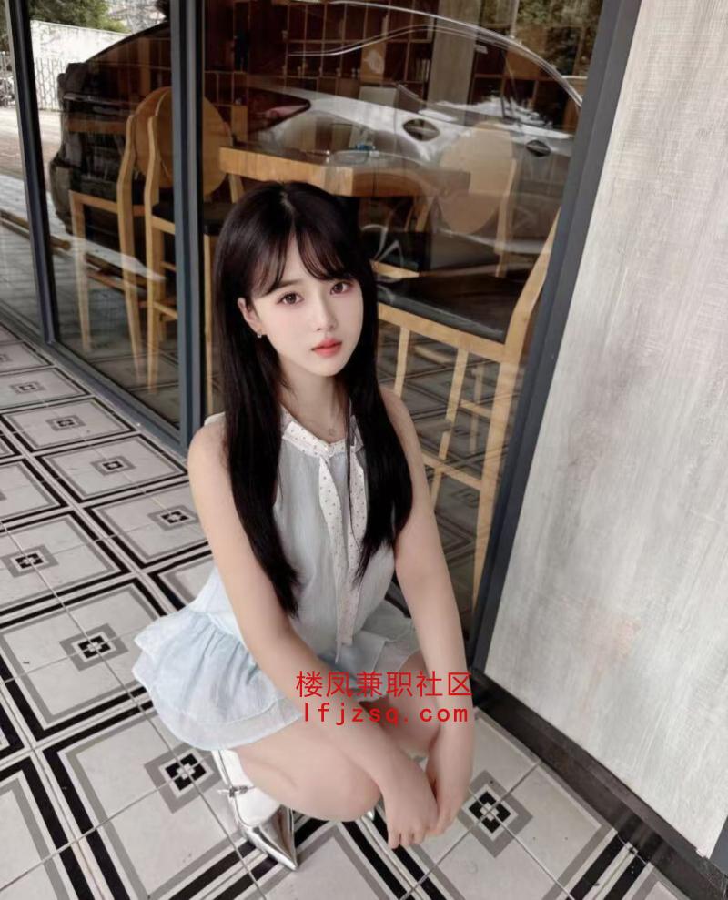 性感妹妹逼紧超级粉嫩