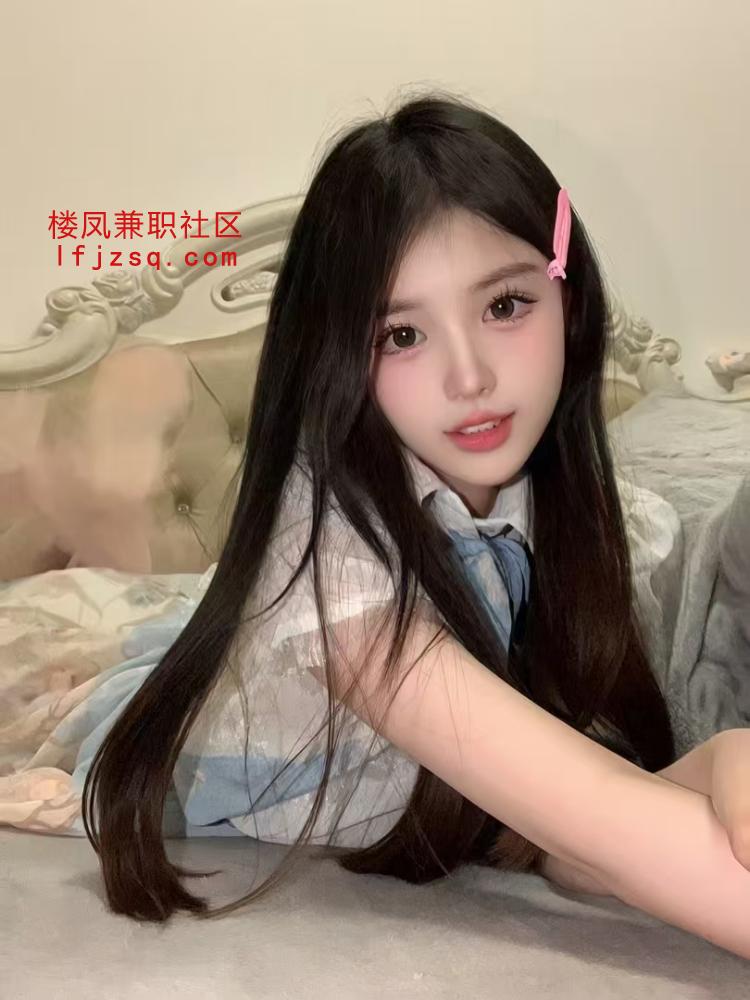 甜美粉嫩学生萝莉刚破处不久好紧好敏感