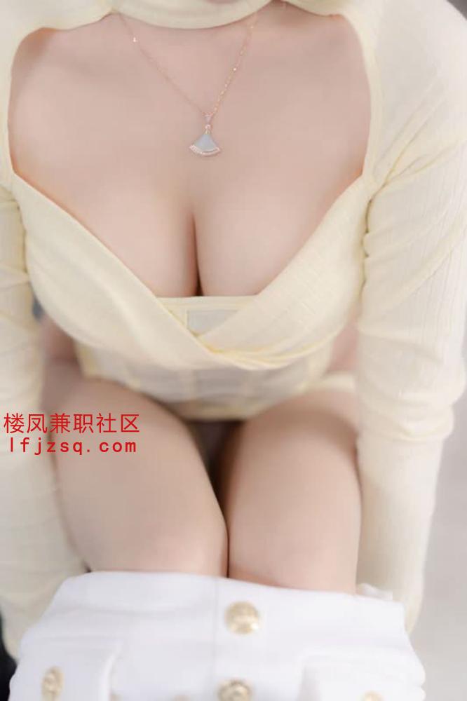 昆山20岁小嫩妹身材超棒前凸后翘可调教