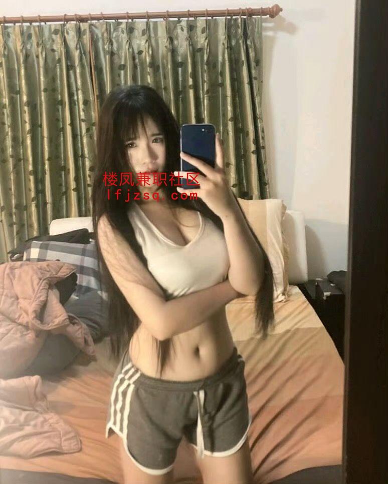 西安粉嫩酥胸性感老师