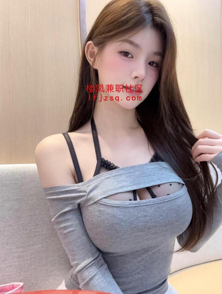 翘臀肉腿嫩妹