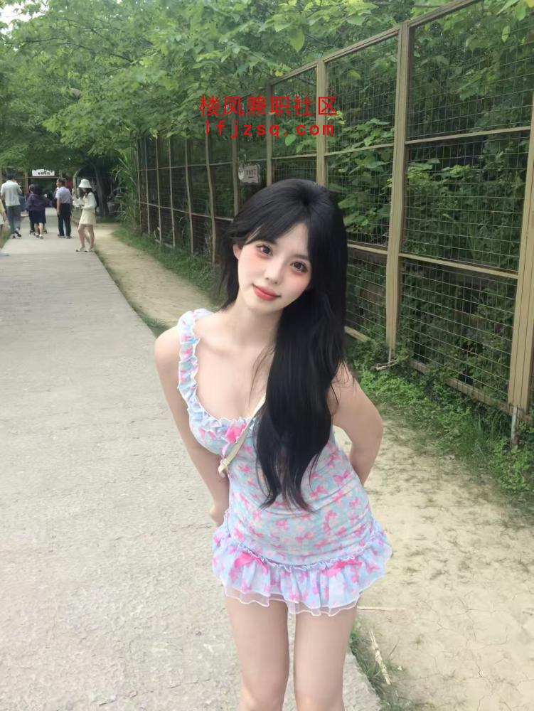 呼市软糯小嫩妹肆意调教