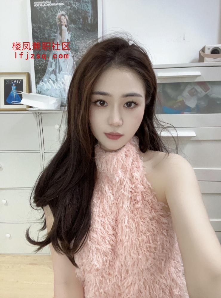 服务系嫩妹舔遍全身口爆超棒