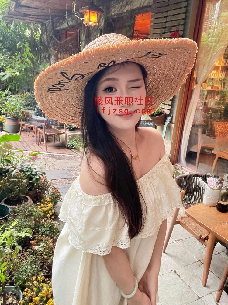高颜值大长腿气质小姐姐