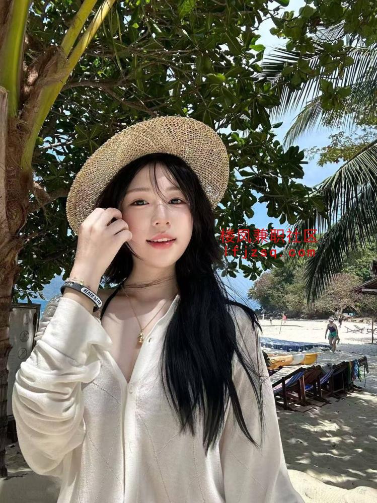 乌鲁木齐市【同城精选】极品刚下海假期兼职00后学生妹可无套内射有公寓可外出（有体检报告）