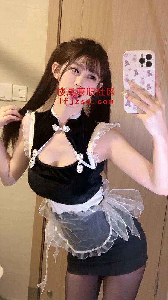 身材苗条一字马