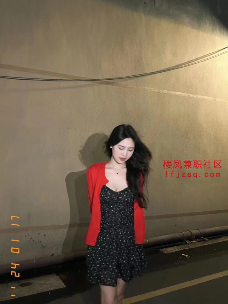 高颜值大长腿气质御姐