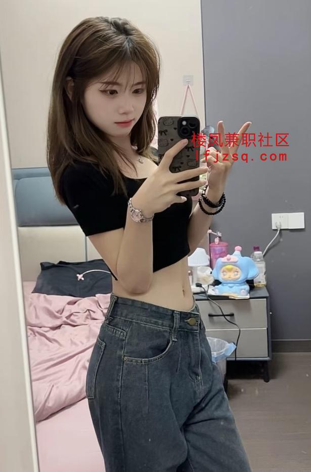 上舔下吸粉嫩多汁的纯女