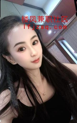 腰细臀圆的小骚逼