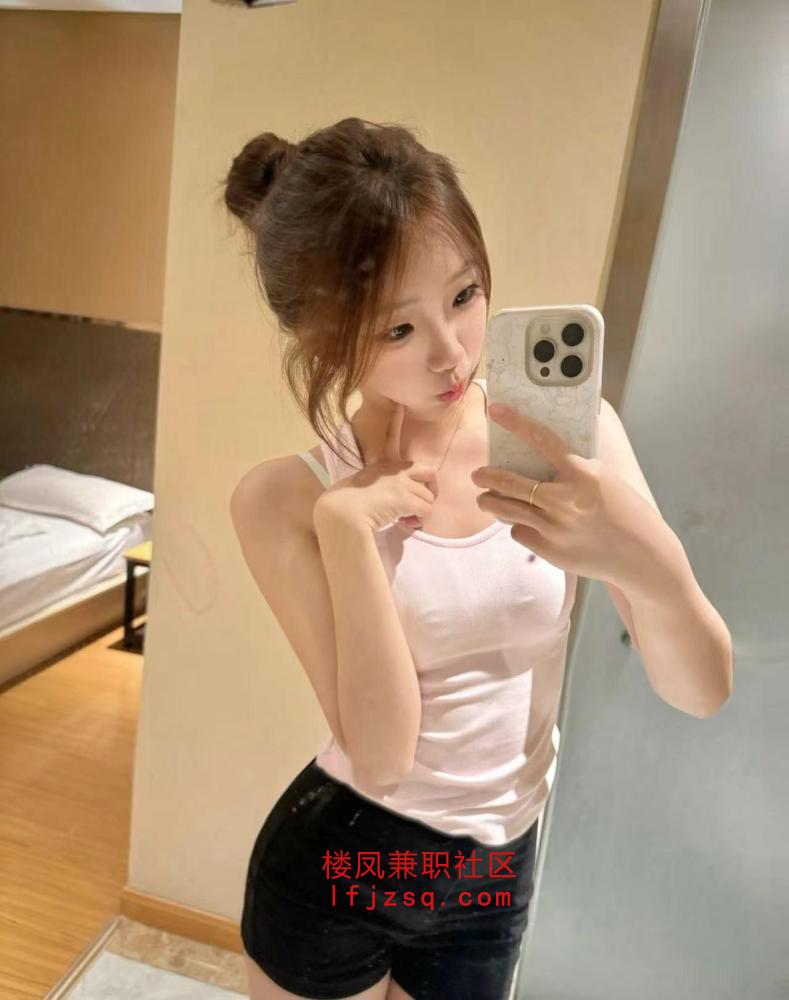 刚破处校花级大学生好紧好粉嫩