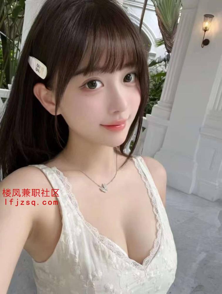 益阳市职业学院妹子清纯反差初次下海兼职带工作室