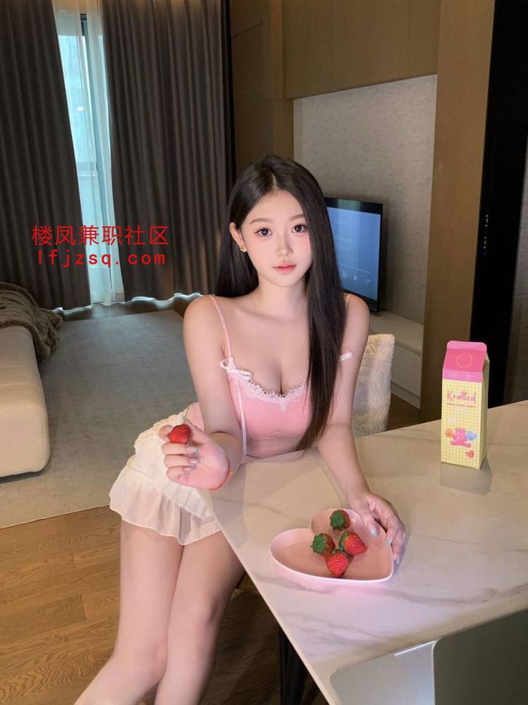 宿州下身修长丝袜诱惑美女可调可控
