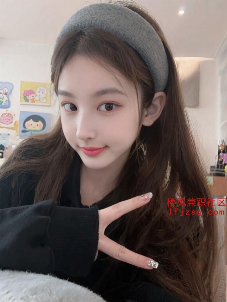 深圳市极品美女，嫩穴包裹感很强，粉红色乳头，后入天花板