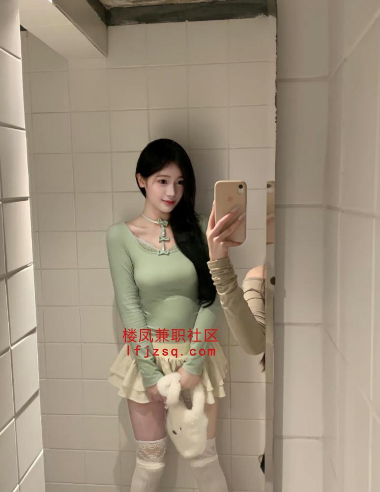衢州市 兼职美女激情热舞疯狂打桩密室粉嫩多姿