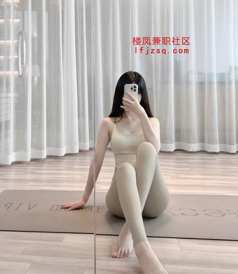 练舞蹈瑜伽纯欲大学生皮肤粉嫩身材柔软好会夹吸