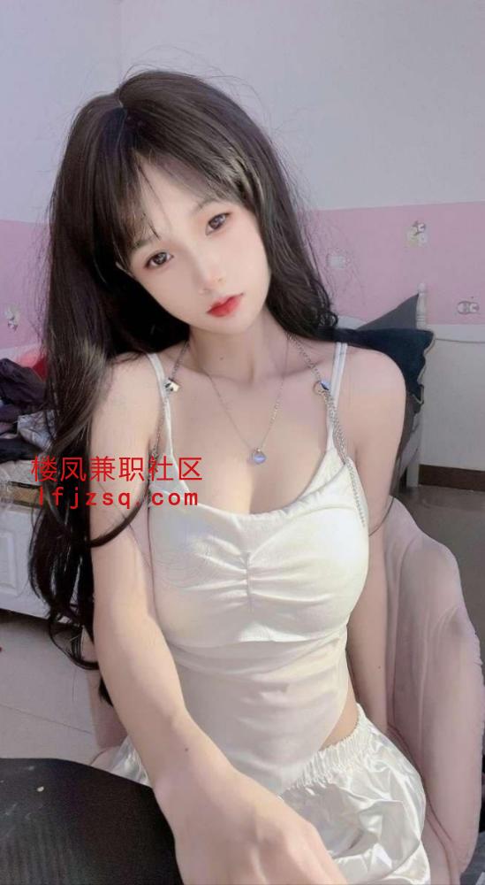 大胸学生萝莉会夹吸高潮太紧太粉嫩了刚下海不久