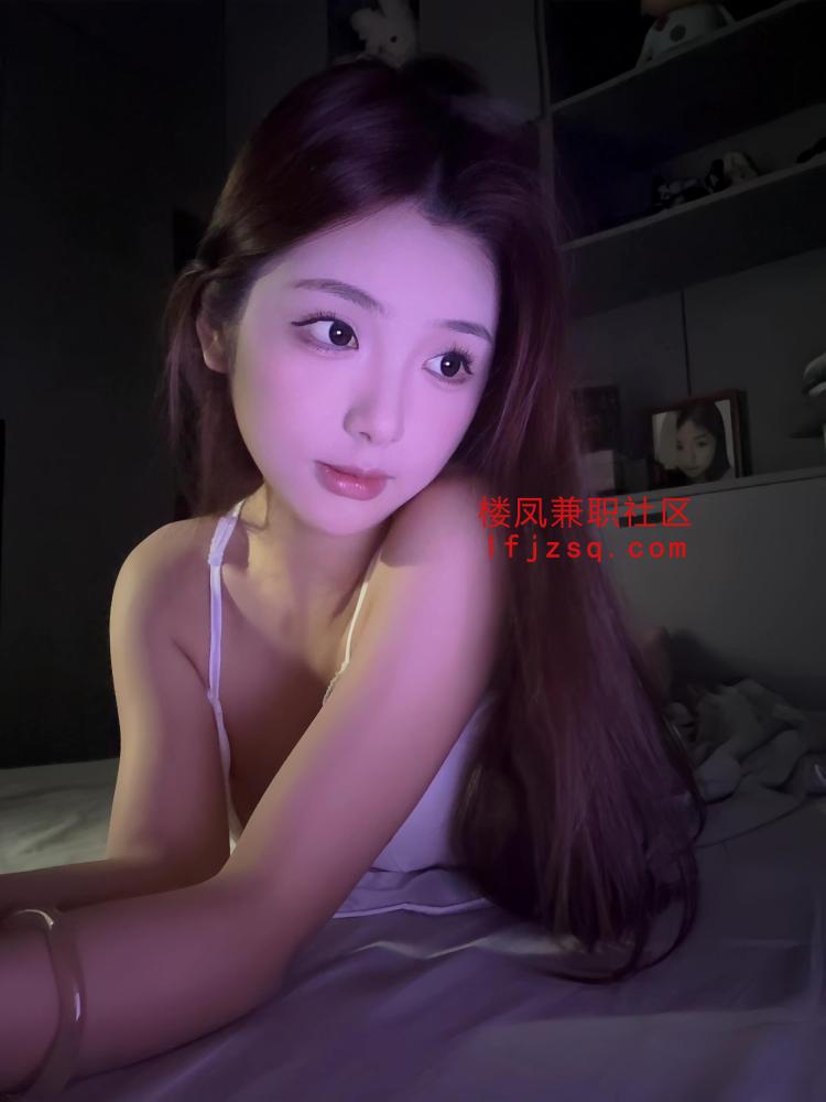 清纯乖巧嫩妹兼职 胸大奶白鲍鱼粉嫩