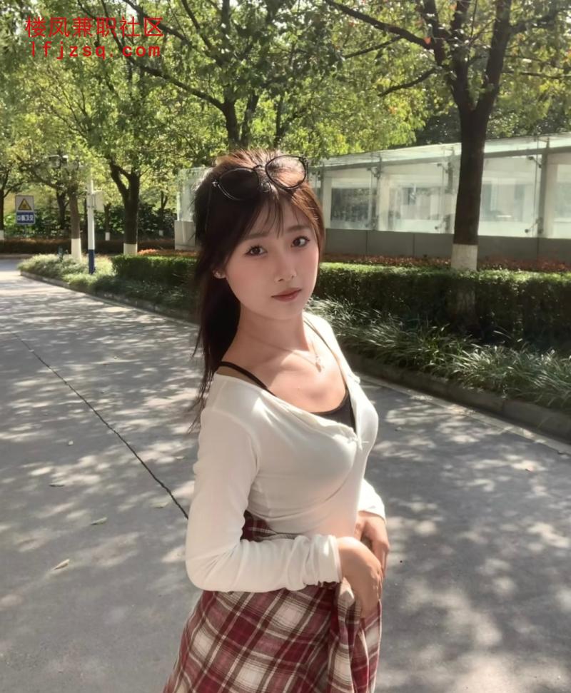 年青粉嫩出水多多，服务一绝技术超人