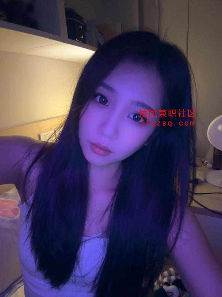 主打纯然少女粉胸马甲线蚂蚁腰酒杯腿蜜桃臀