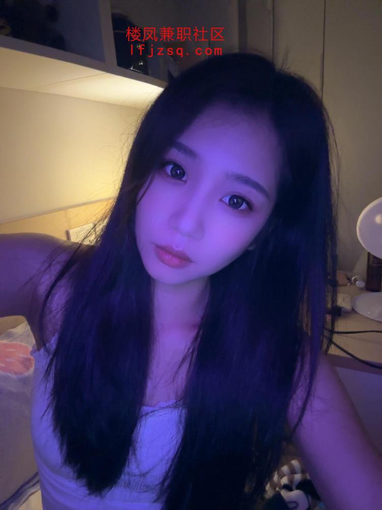 主打纯然少女粉胸马甲线蚂蚁腰酒杯腿蜜桃臀