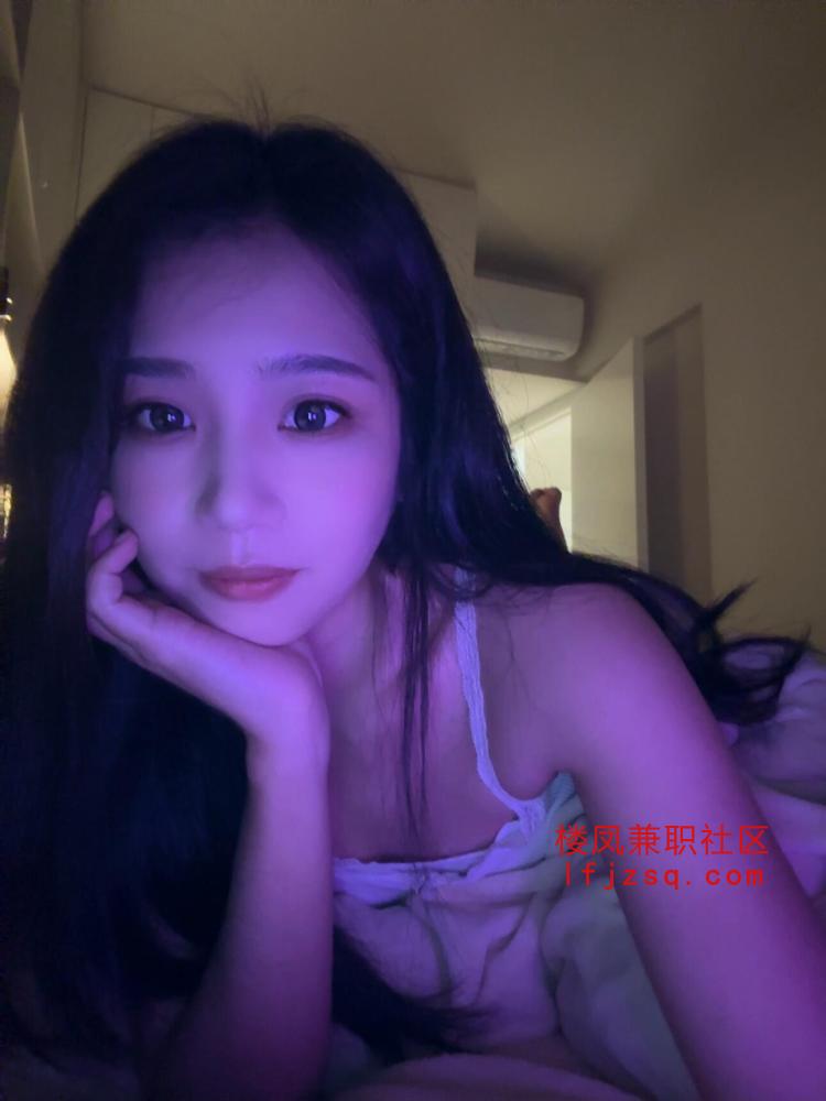 主打纯然少女粉胸马甲线蚂蚁腰酒杯腿蜜桃臀