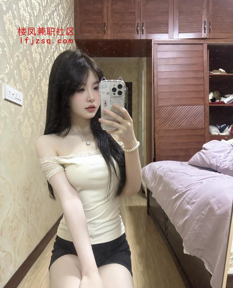 身材真好紧致苗条应该没少锻炼 穿很性感的衣服迎接我 吹功一流 下面条件不错 紧