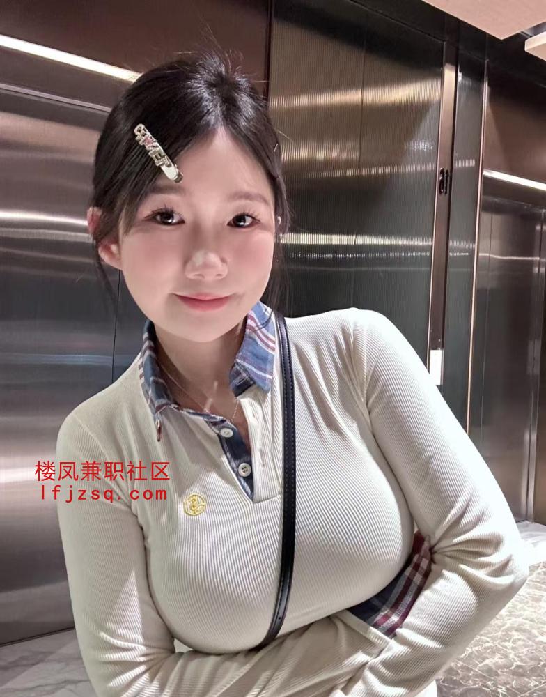 清纯少女兼职赚零花钱 身材极品奶大水多易高潮