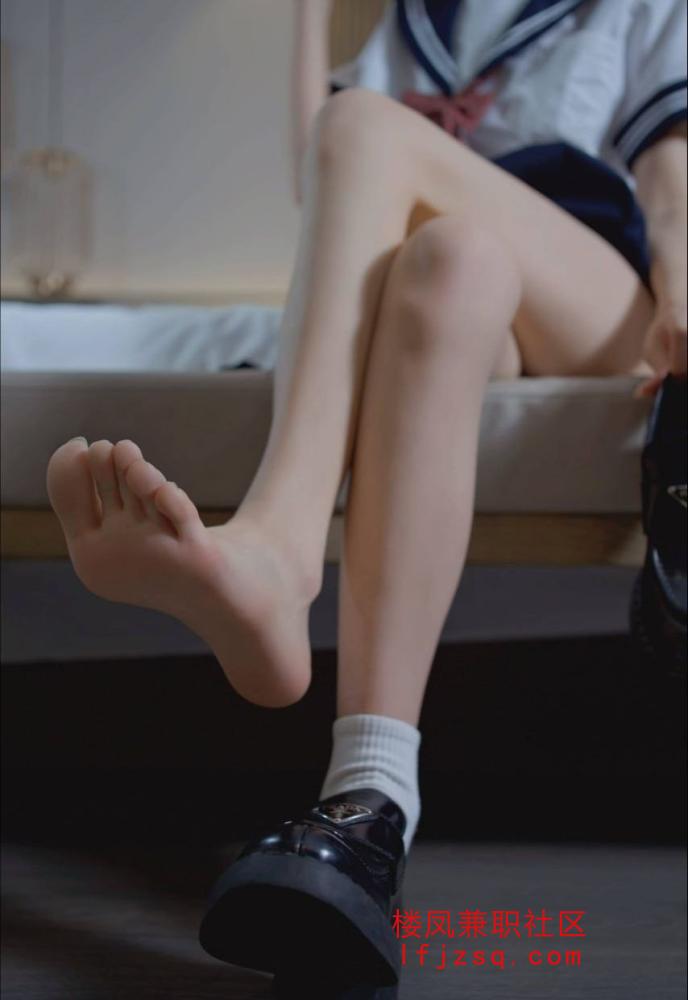 昆山20岁小嫩妹乖巧可调教