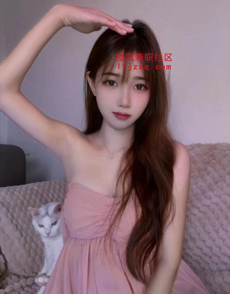 碎花裙长腿妹妹