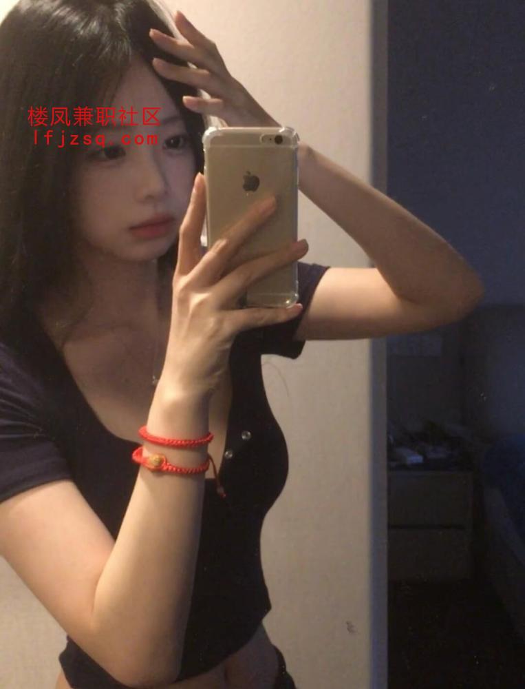 南山三点粉肤白丰满小妖精